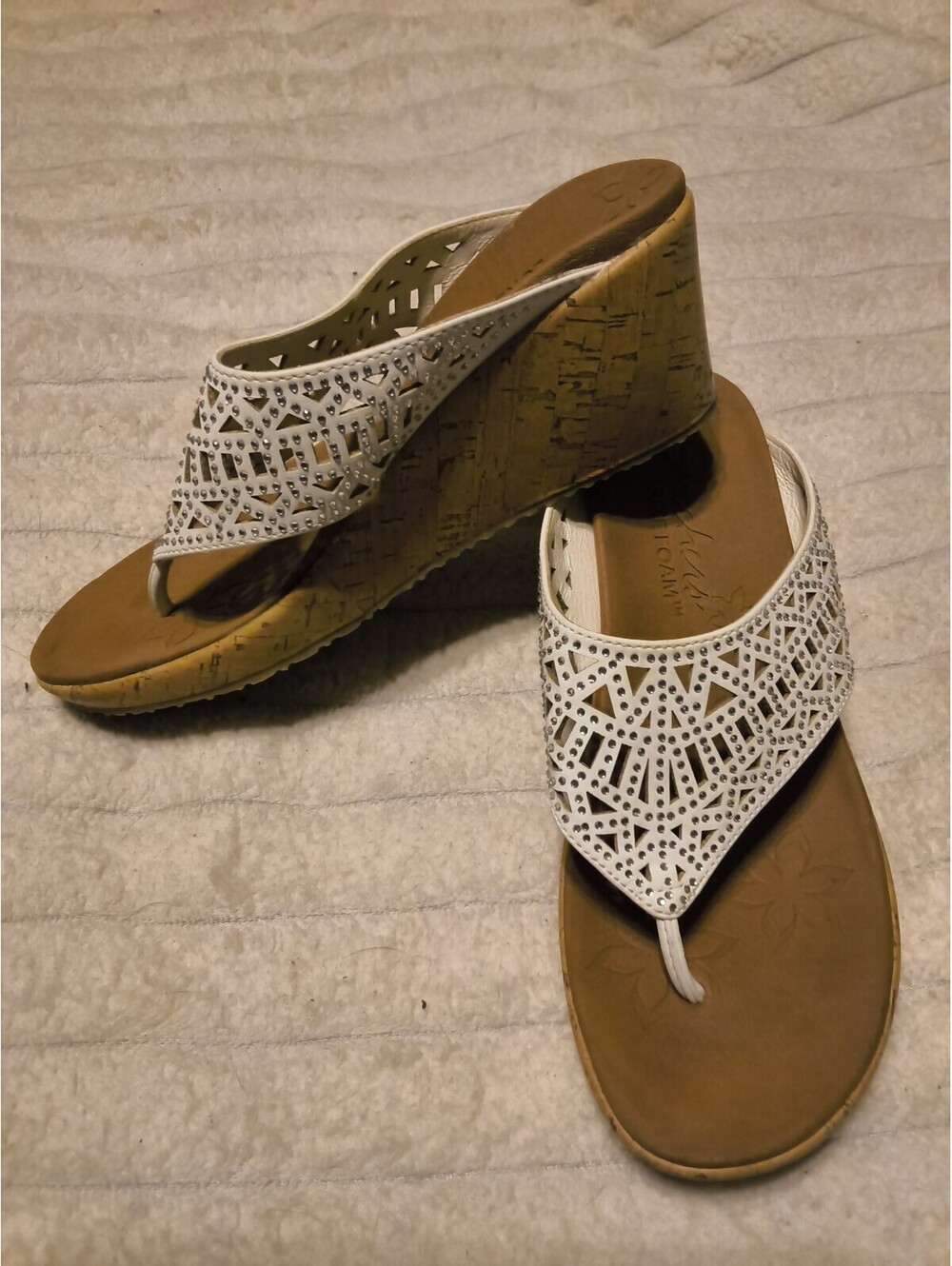 Skechers White Laser Cut Wedge Sandals Size 8